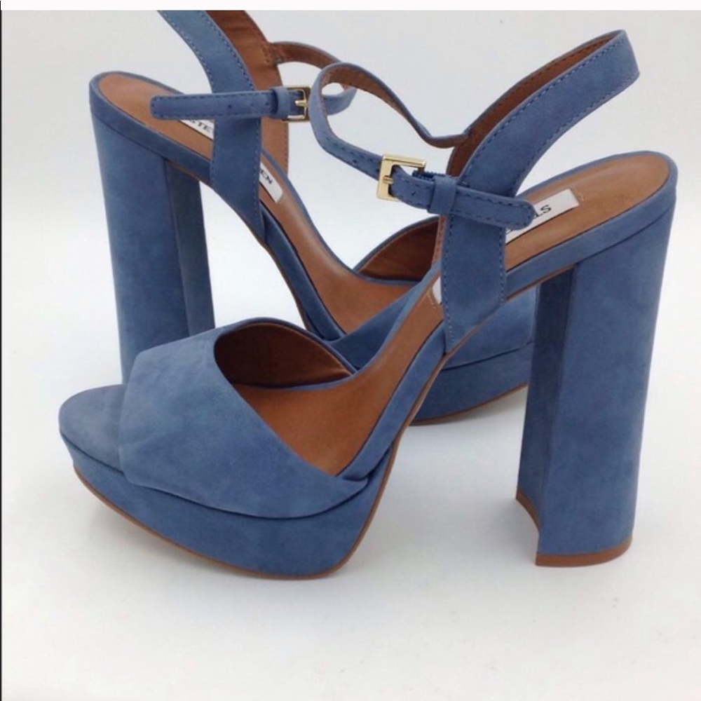 Steve Madden Blue Chunky high heels